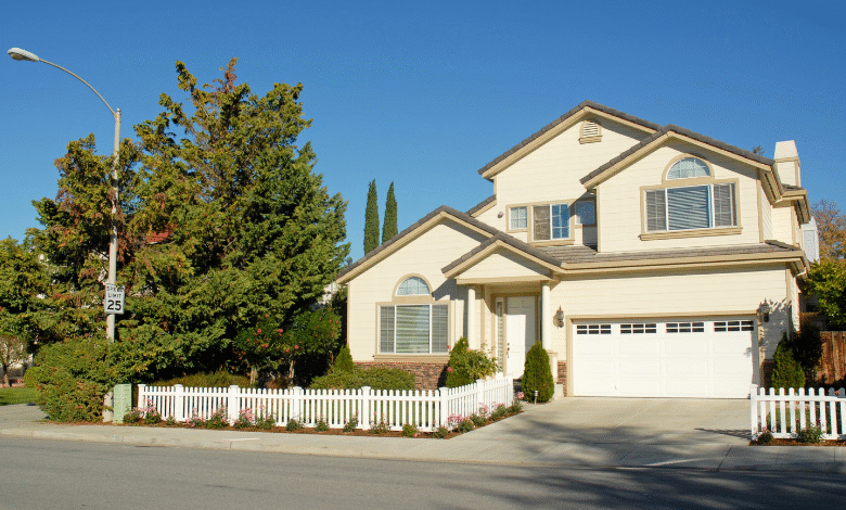 Is 1305 Batts Bryan Tx Forclosed on